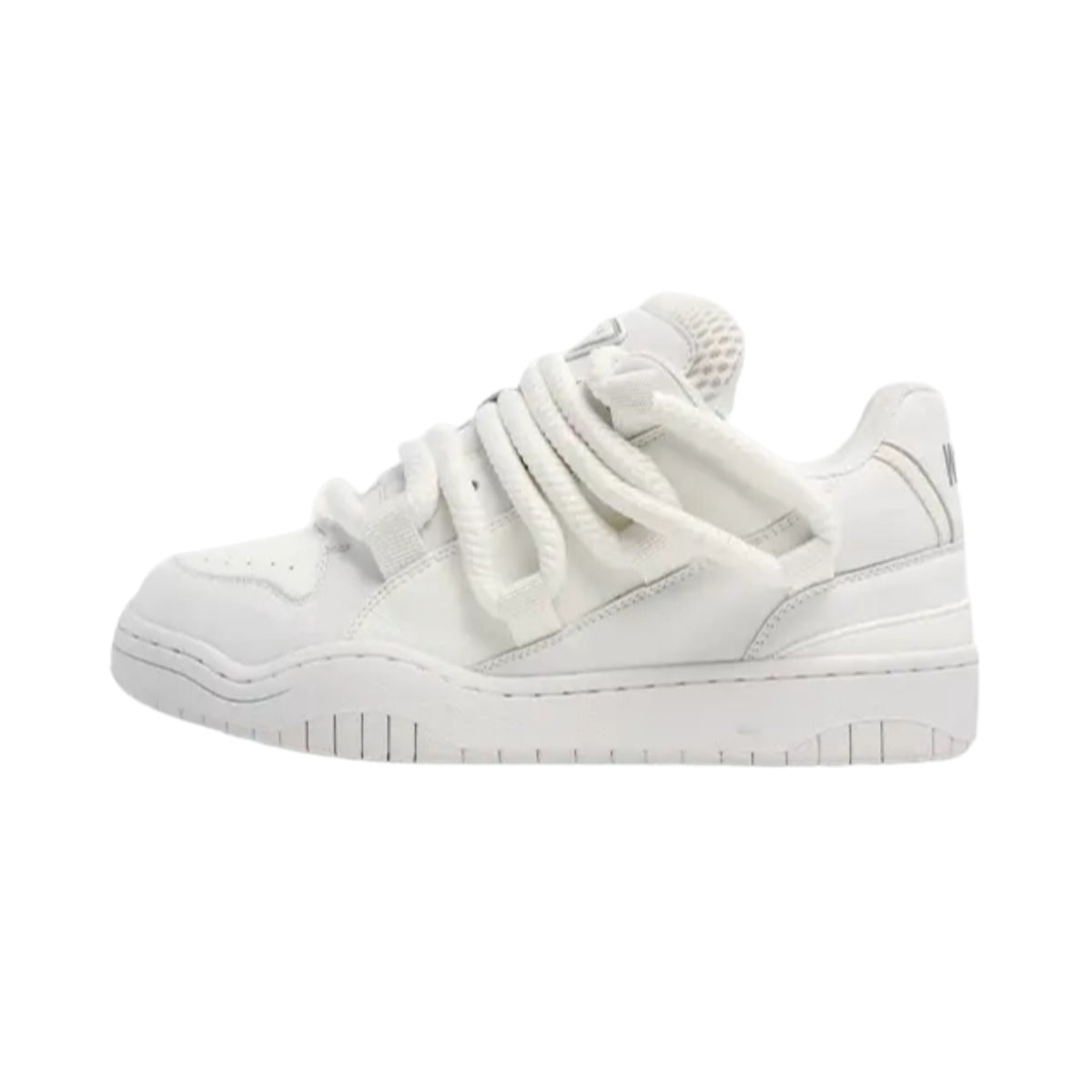 CLASSIC — SNEAKER