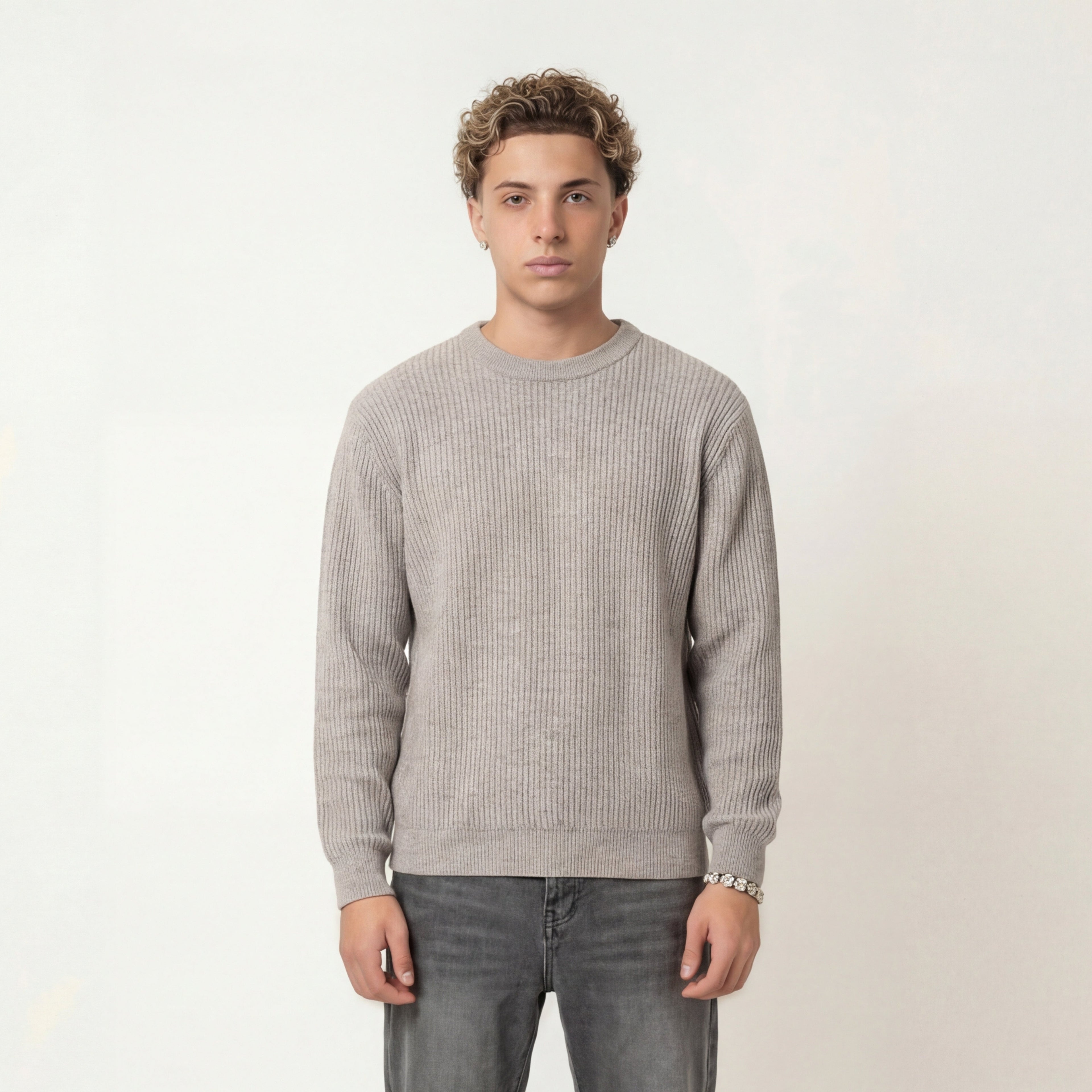 FINE KNIT SWEATER