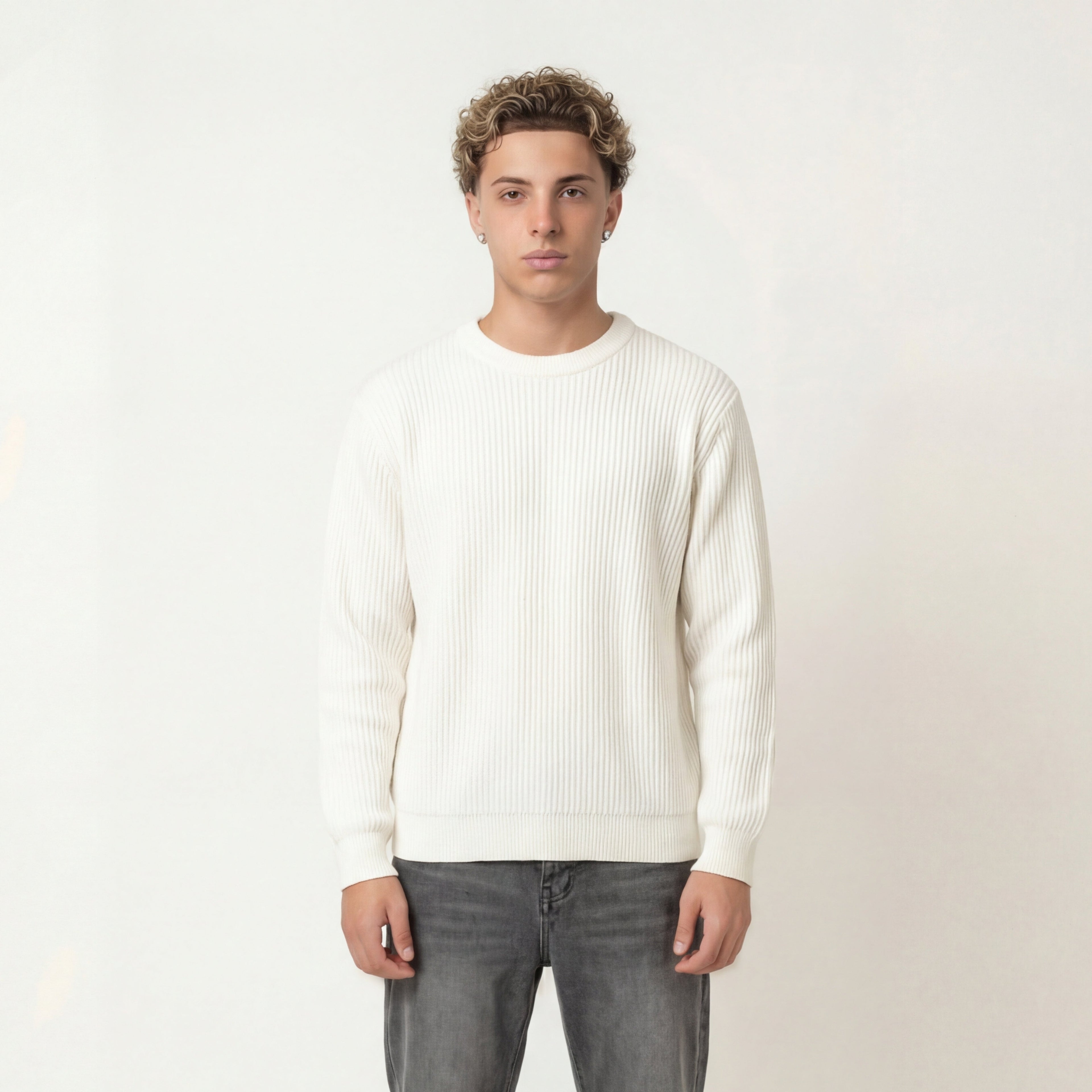 FINE KNIT SWEATER