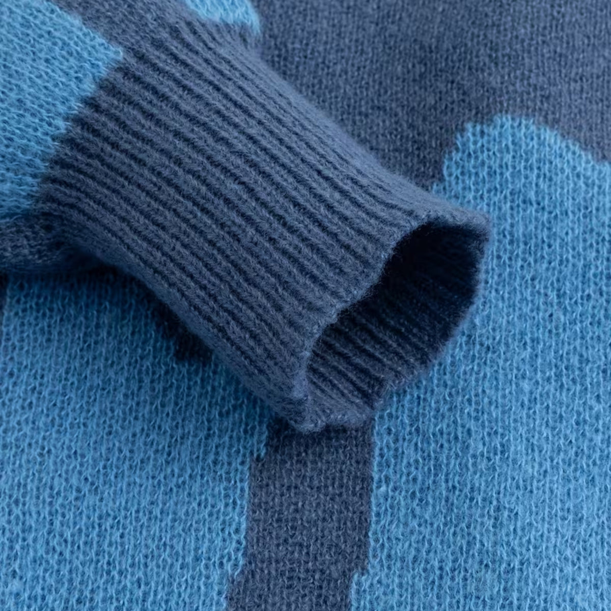 RELAXED — SWEATER