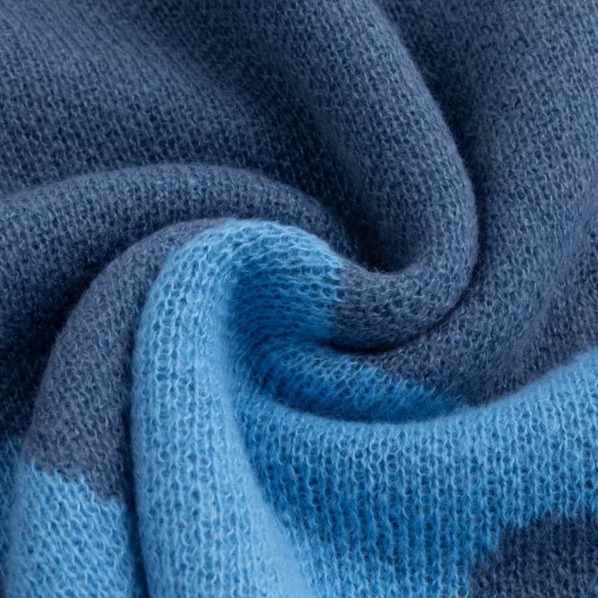 RELAXED — SWEATER