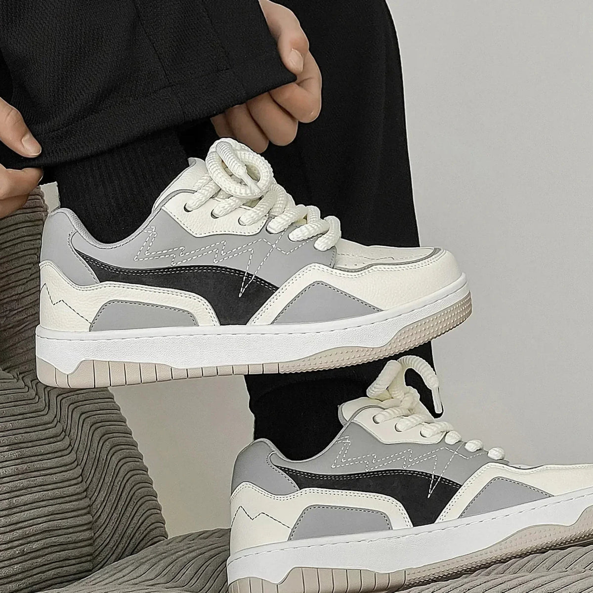 SUEDE — SNEAKER