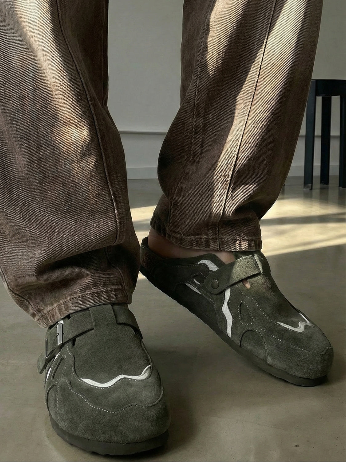 CRD Wavey Clogs