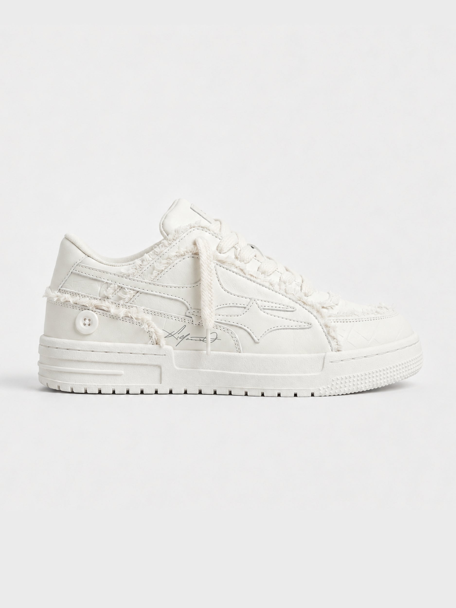 CRD Broken Creme Sneakers